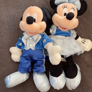 Disney World Dream Friends Mickey Minnie Plush *Has Minor Flaws*